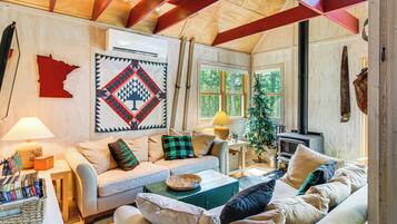 House (1 Bedroom) | Interior