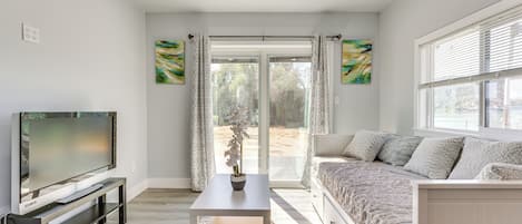 Apartment (1 Bedroom) | Interior