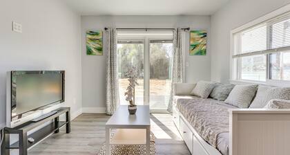 End Unit w/ Clear Lake Access in Norcal!