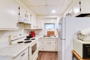 Apartment (2 Bedrooms) | Interior - South Dakota Hideaway: Walk to Dtwn Redfield (Redfield)