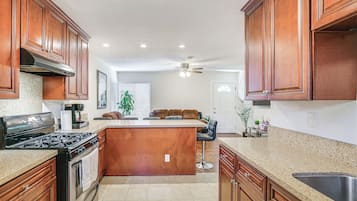 Rumah (2 Bedrooms) | Interior