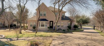 Explore Cedar Hill State Park! Apt w/ Pool Access