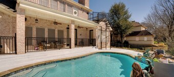 Explore Cedar Hill State Park! Apt w/ Pool Access