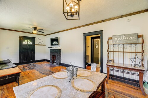 Williamson Cottage ~ 2 Mi to Town + Trails!