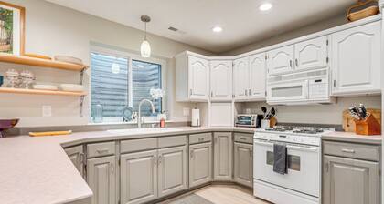 Lovely Remodeled North Salt Lake Apt: 7 Mi to Dtwn