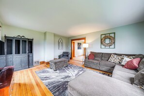 House (3 Bedrooms) | Interior - Charming Tonica Farmhouse w/ Private Yard! (Tonica)