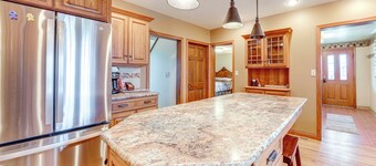 Charming Tonica Farmhouse w/ Private Yard!