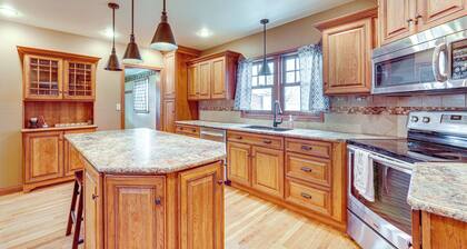 Charming Tonica Farmhouse w/ Private Yard!