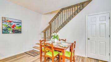 Cottage (2 Bedrooms) | Interior