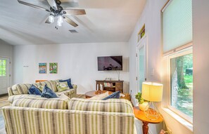 Mökki (2 Bedrooms) | Sisätilat