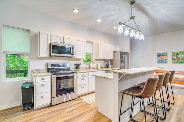 Cottage (2 Bedrooms) | Front of property