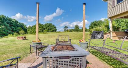 Chic Apple River Escape w/ Fire Pit!
