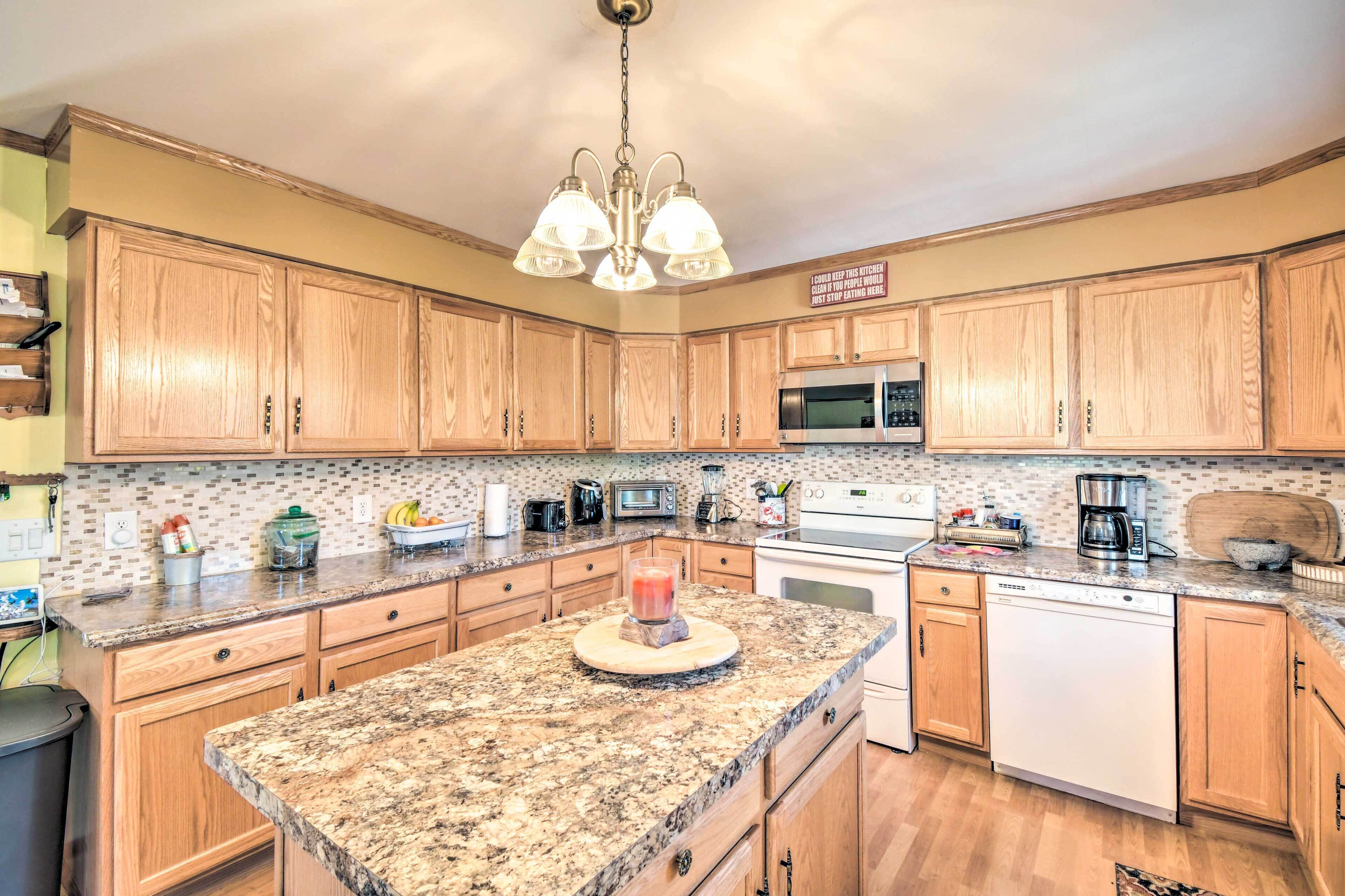 House (4 Bedrooms) | Interior