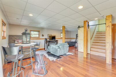 Chic Apple River Escape w/ Fire Pit!