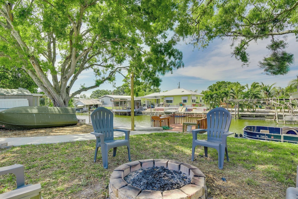 Waterfront Okeechobee Getaway W/ Backyard Dock! - Caraïbes