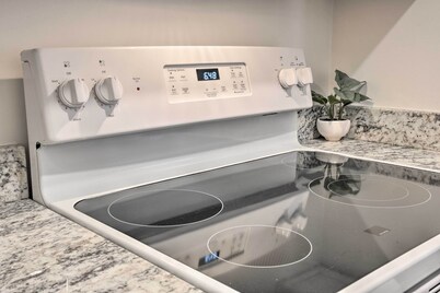 Ideally Located Studio w/ Off-street Parking!