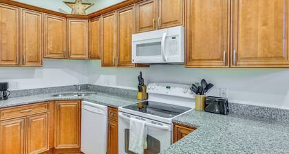 3 Mi to Warren Dunes: Sawyer Getaway w/ Fireplace!