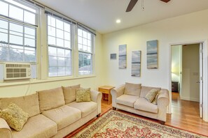 Apartment (1 Bedroom) | Interior - 3 Mi to Warren Dunes: Sawyer Getaway w/ Fireplace! (Sawyer)