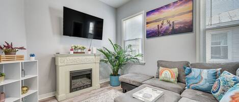 House (2 Bedrooms) | Front of property