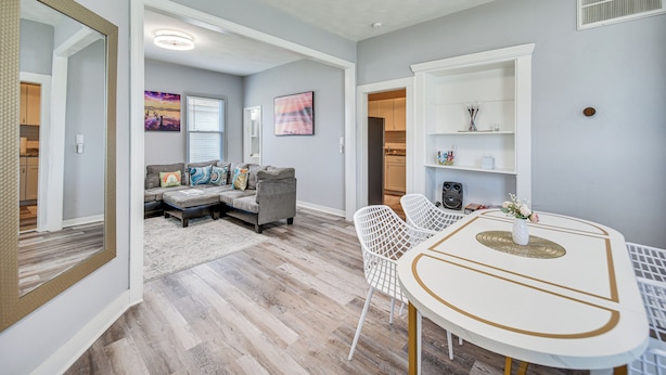 Unclassified image, 1 of 28, button - Charming Hampton Home Near Downtown & Beaches! (Hampton)