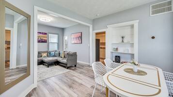 Nhà (2 Bedrooms) | Nội thất