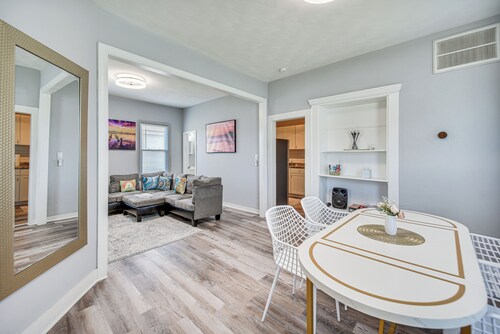 Charming Hampton Home Near Downtown & Beaches!