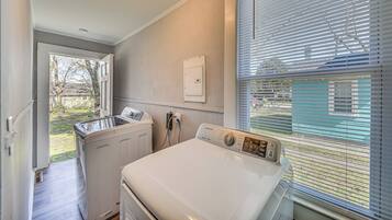 Rumah (2 Bedrooms) | Interior