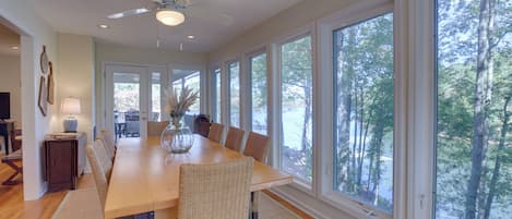 House (4 Bedrooms) | Interior