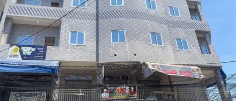 Façade de lâhĂ©bergement