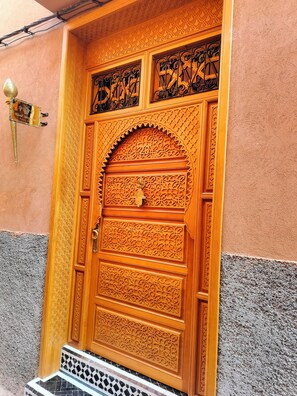 Ngoại thất