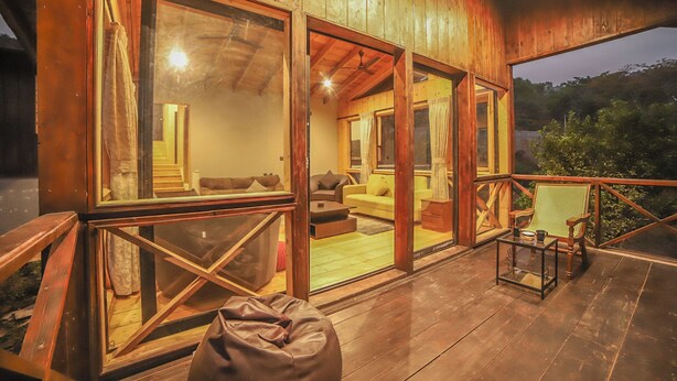 Villa, 2 Bedrooms | Balcony - Triptych by Xplore Indo (Kotagiri)