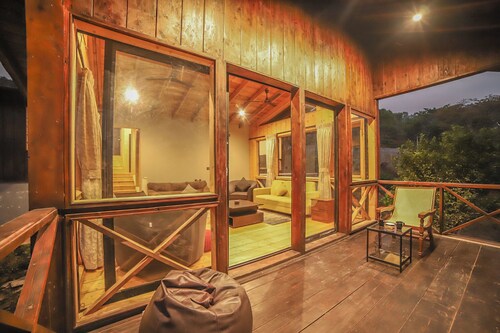 Triptych by Xplore Indo