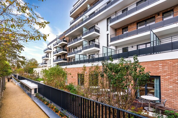 Standard Apartment | Terrace/patio - Résidence De Rueil-Malmaison (Rueil-Malmaison)