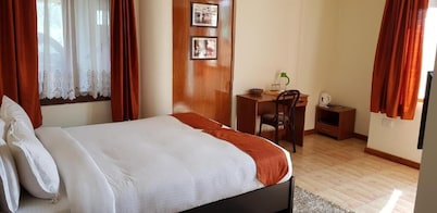 Woodland Hill Stay