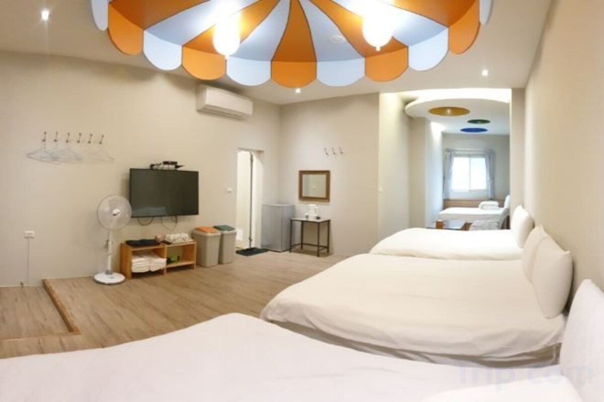 Superior Room For 8 People