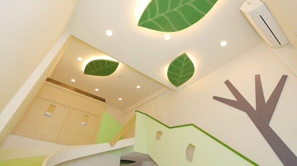 Interior - Happiness YES (Yilan)