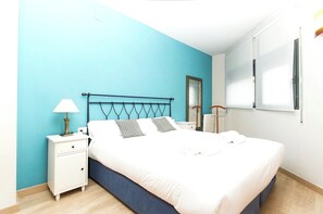 2 bedrooms, iron/ironing board, WiFi, bed sheets - Bright 2 DB + 2 BTH in BCN Centre (Barcelona)