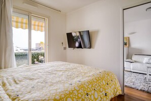 1 chambre, fer et planche à repasser, Wi-Fi gratuit, draps fournis