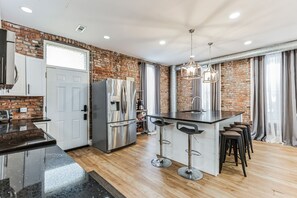 Ferienhaus, 3 Schlafzimmer | Eigene Küche | Kühlschrank, Ofen, Wasserkocher mit Kaffee-/Teezubehör, Toaster