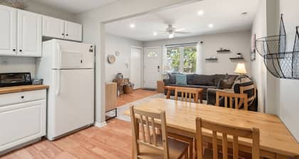 Cozy 2br Condo - Beachside Bliss With Yard Space 2 Bedroom Condo