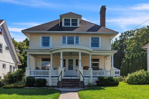 House, 4 Bedrooms | Exterior