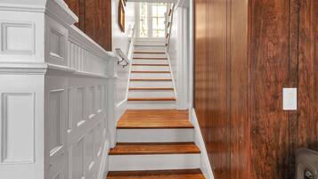 House, 4 Bedrooms | Interior