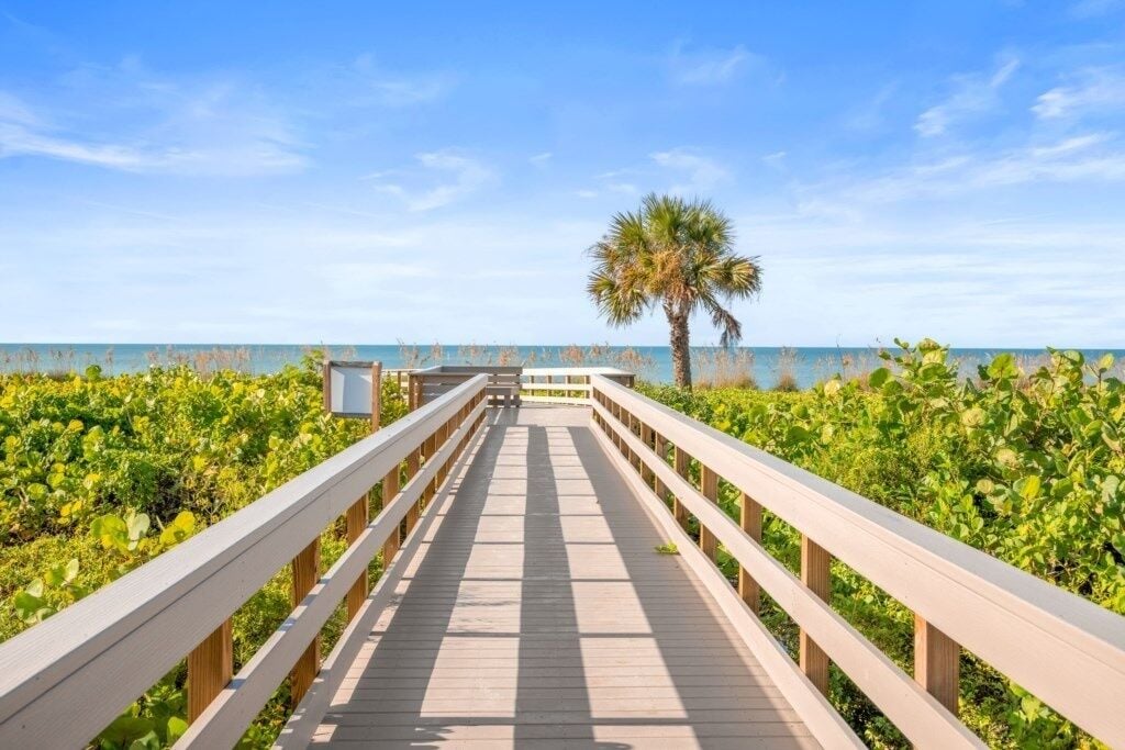 Condo, 3 Bedrooms | Property grounds