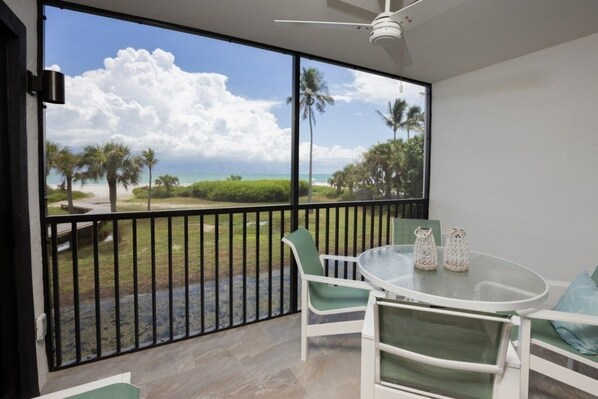 Condo, 2 Bedrooms | Outdoor dining