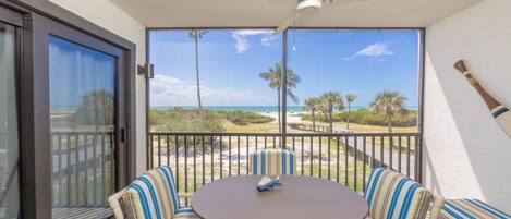Condo, 2 habitaciones | Restaurante al aire libre