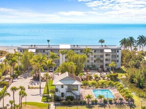 Condo, 2 Bedrooms | Exterior