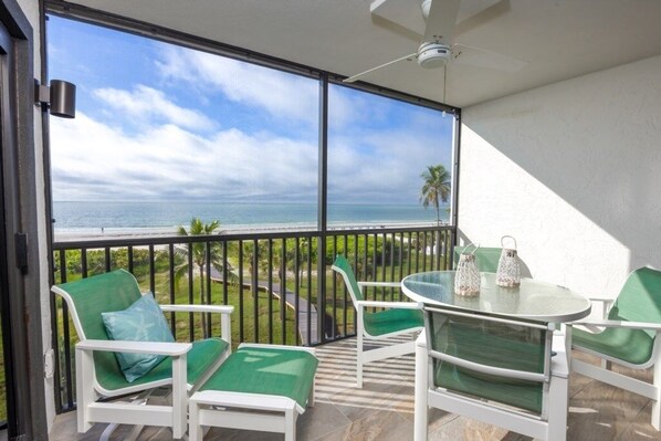 Condo, 2 Bedrooms | Property grounds - Pelicans Roost 305 2 Bedroom Condo (Sanibel)
