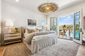 7 室のベッドルーム、ノートパソコン用作業スペース、アイロン / アイロン台、ベビーベッド