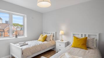 3 bedrooms, iron/ironing board, free WiFi, bed sheets