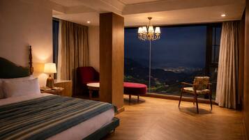 Habitación superior, vistas al valle | Ropa de cama de alta calidad y minibar